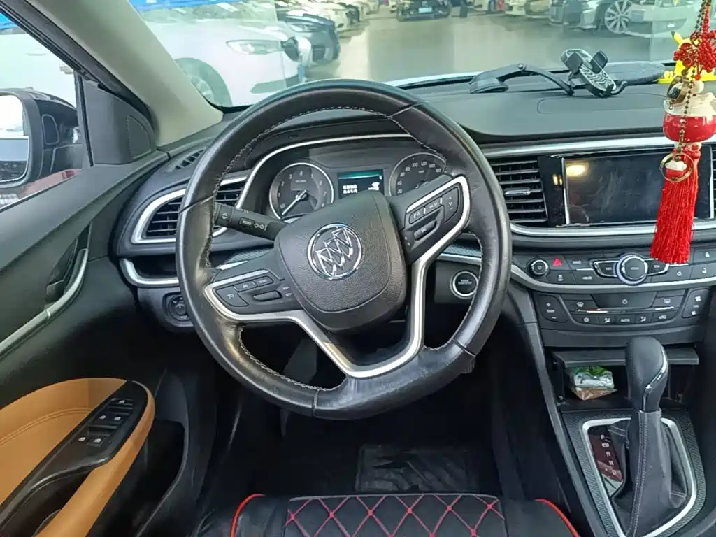 Buick Excelle — миниатюра 11