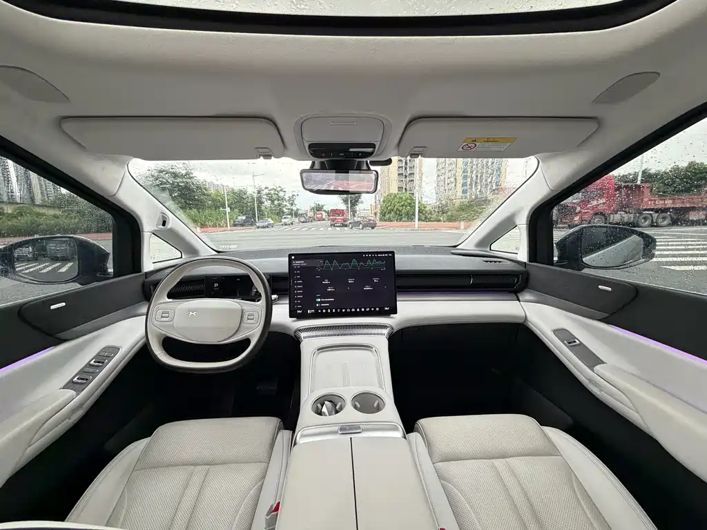 Xpeng X9 2024 702 Max