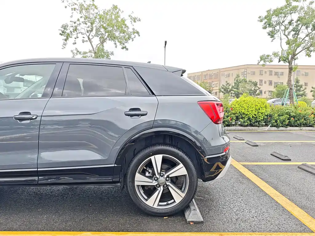 Audi Q2L — миниатюра 22