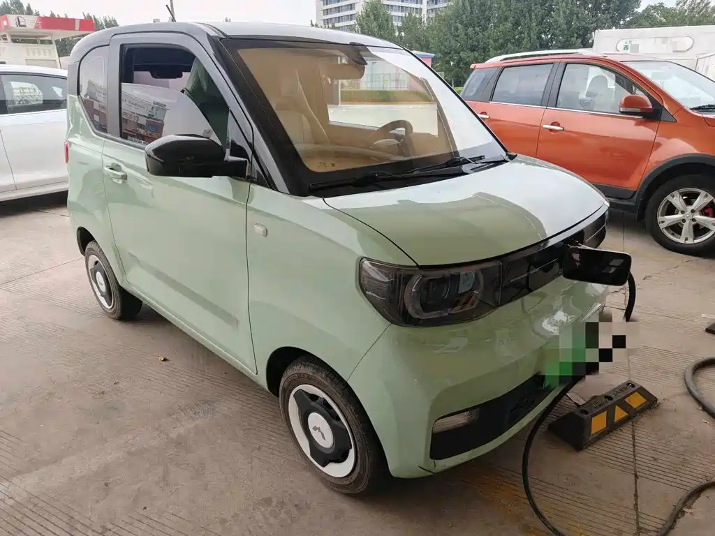 Wuling MINIEV — миниатюра 4