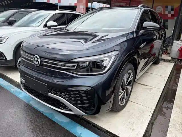 VOLKSWAGEN ID.6 CROZZ 2024