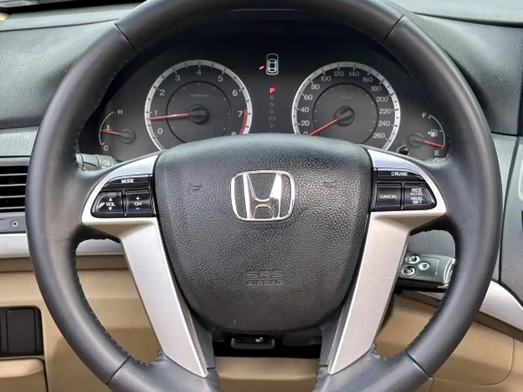 Honda Accord — миниатюра 11