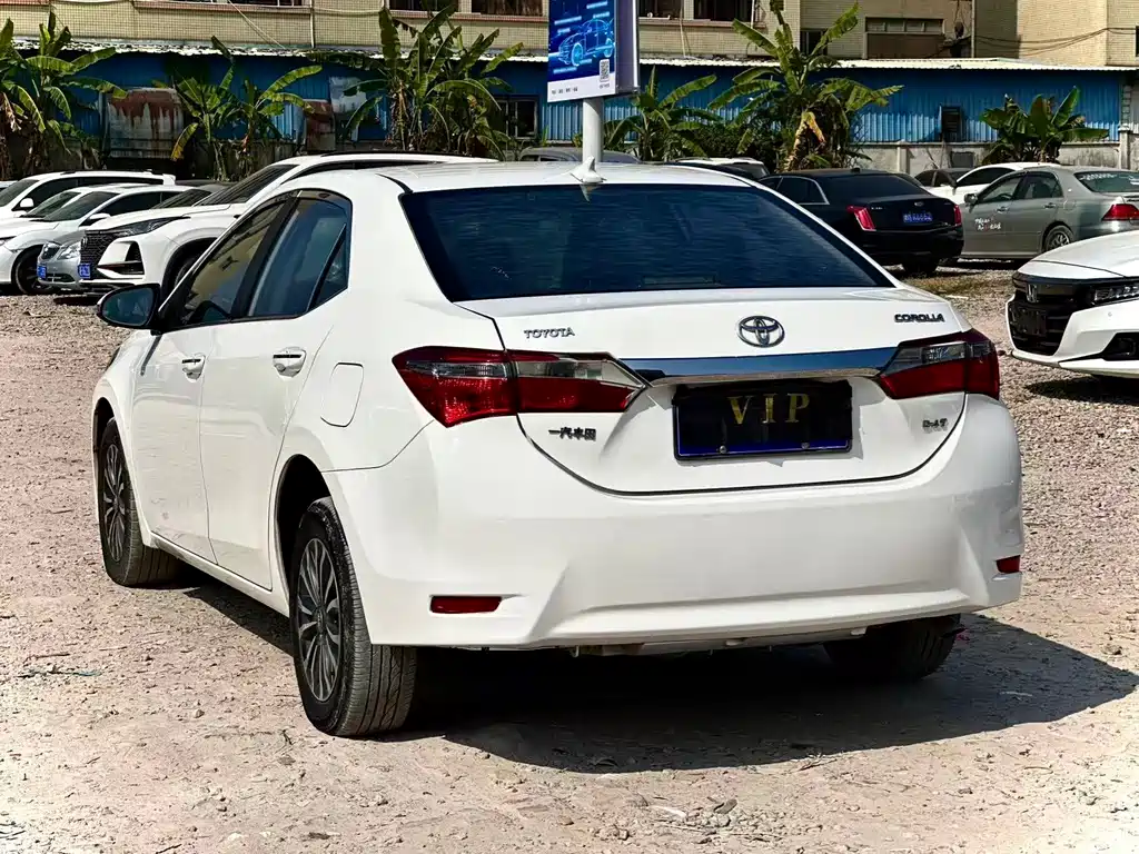 TOYOTA COROLLA