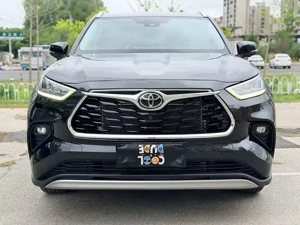 Toyota Highlander 2026 2.5L Luxury 7 мест
