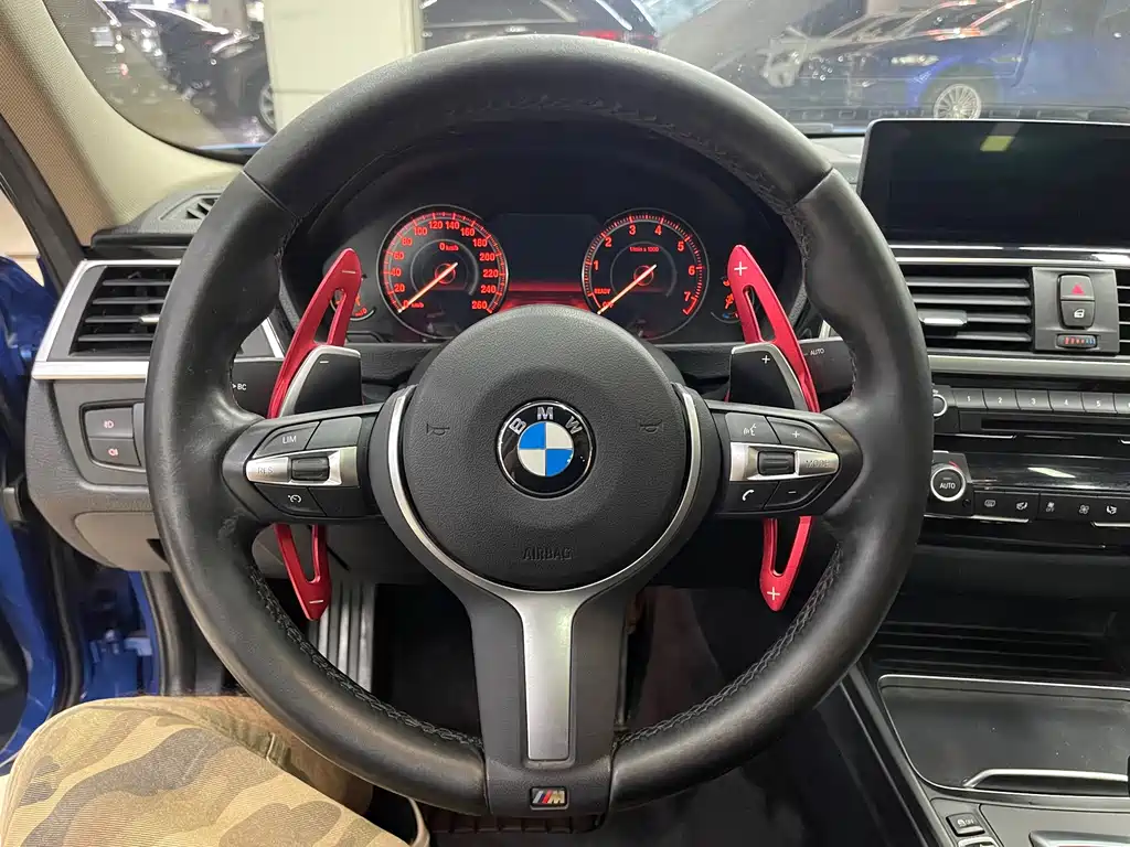 BMW 3 Series — миниатюра 3