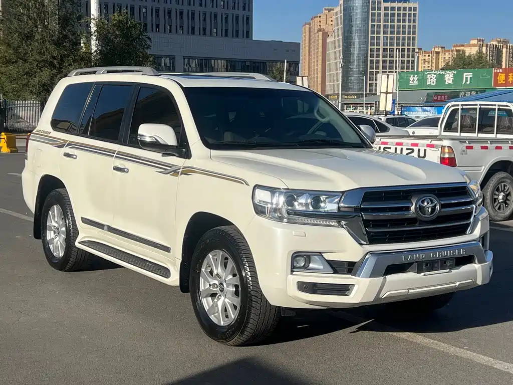 Toyota Land Cruiser — миниатюра 3