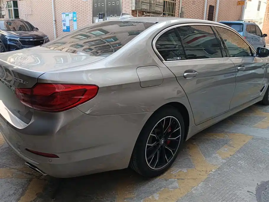 BMW 5 SERIES NEW ENERGY