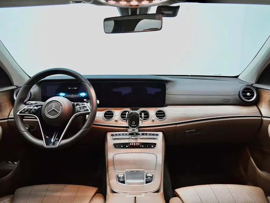 Mercedes-Benz E-Class New Energy E 350 e L Plug-in Hybrid Sedan, фото 14