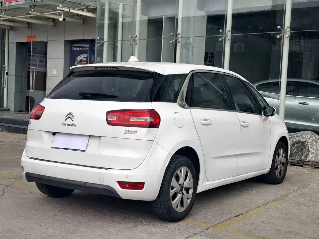 Citroen C4 Picasso — миниатюра 15