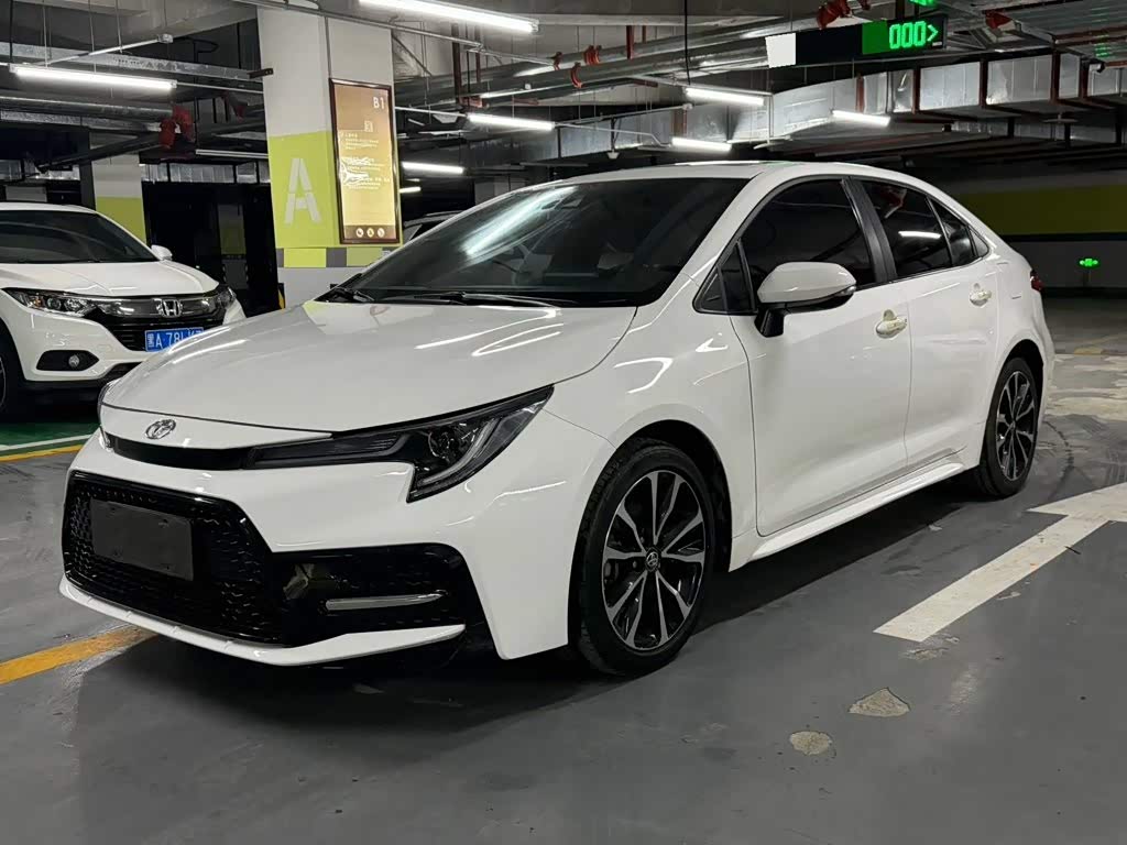 Toyota Levin 1.2 л 2022 г. Белый, пробег 32000 км