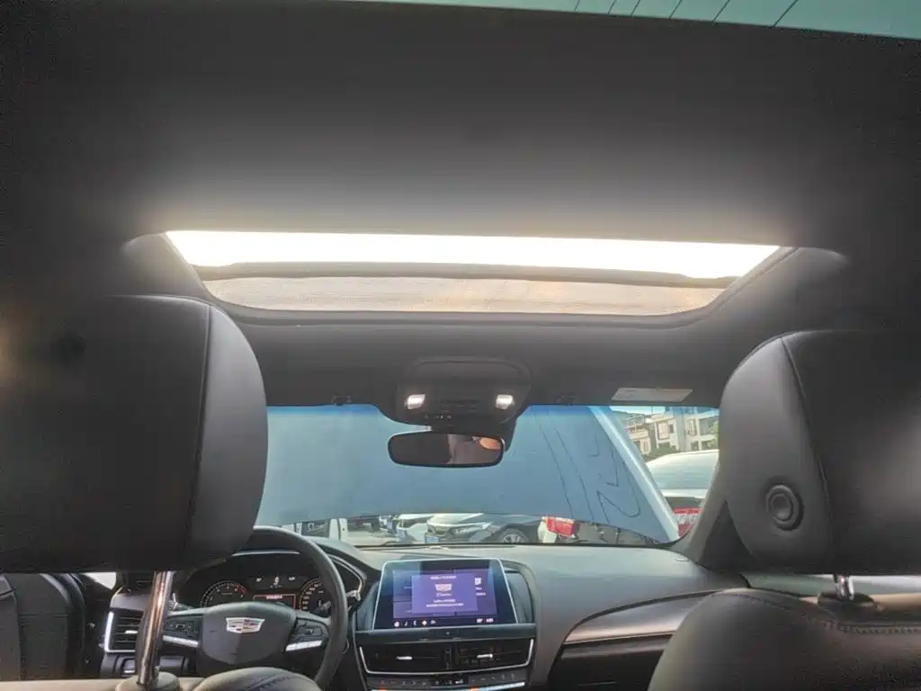 Cadillac CT5 — миниатюра 18
