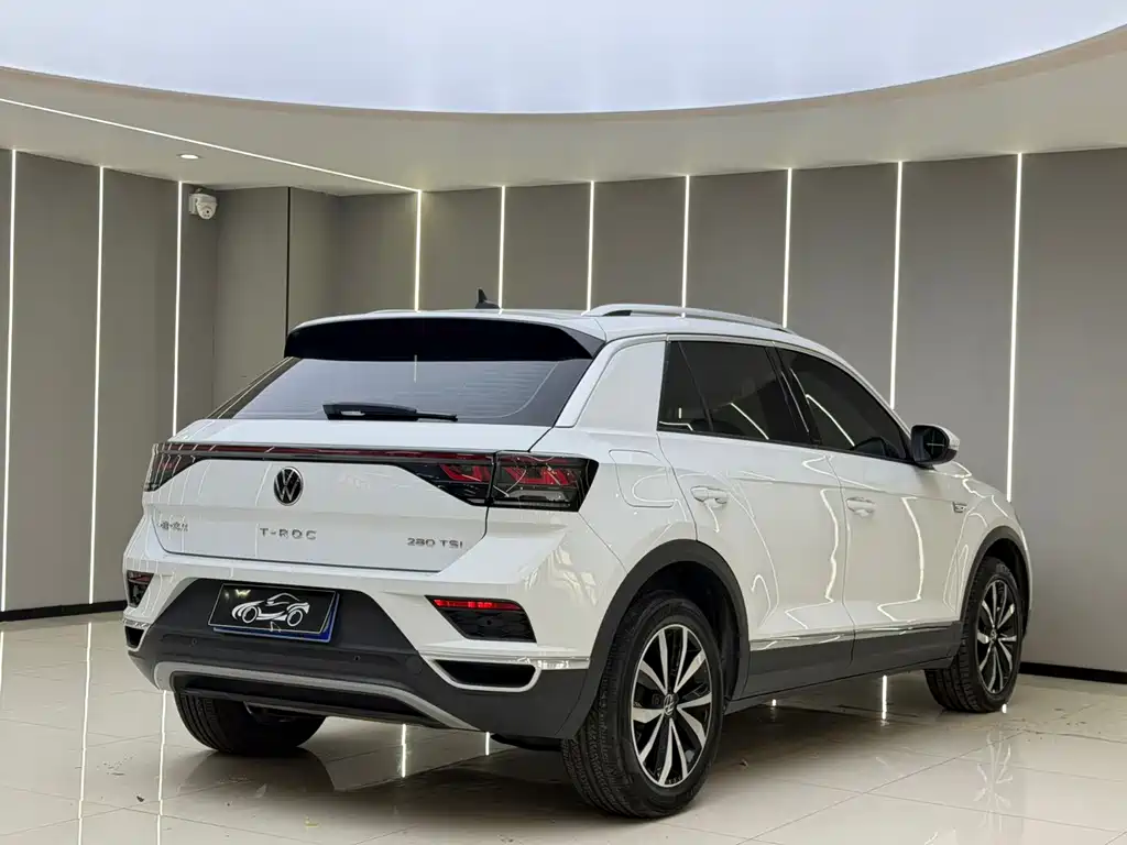 Volkswagen T-Roc — миниатюра 16