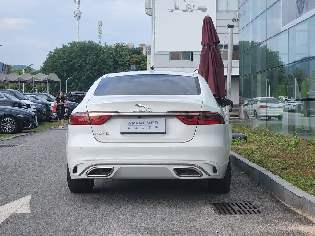 Jaguar XFL 2022 XFL 2.0T P250 Premium Luxury