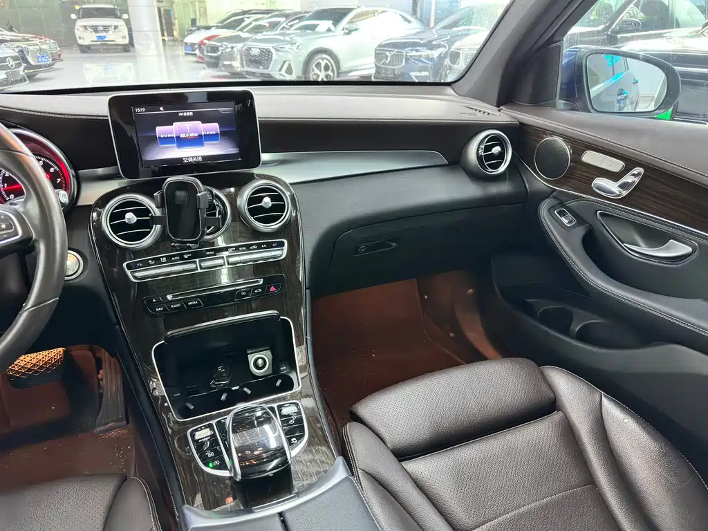 Mercedes-Benz GLC — миниатюра 15