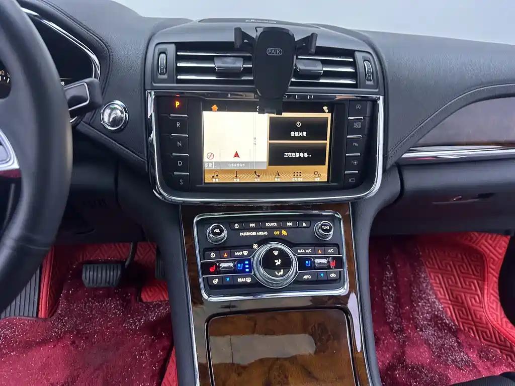 Lincoln Continental — миниатюра 24
