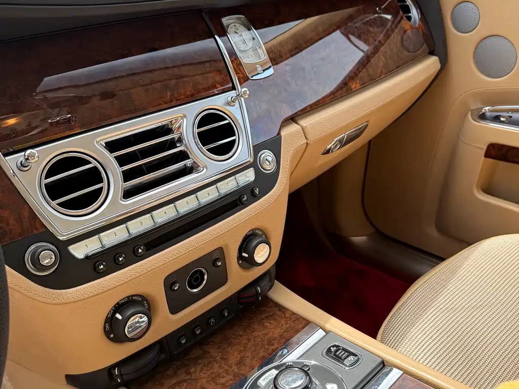 Rolls-Royce Ghost 2010 6.6T Standard
