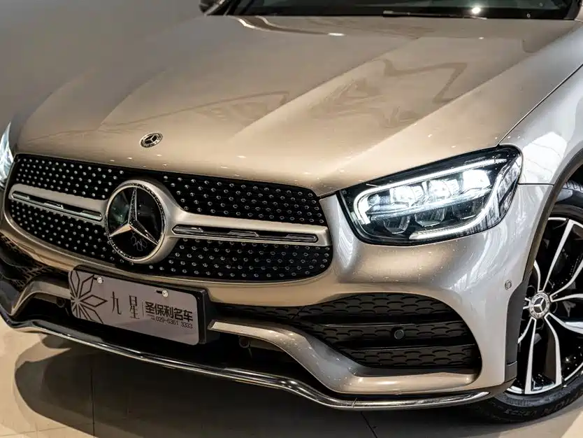 MERCEDES-BENZ GLC