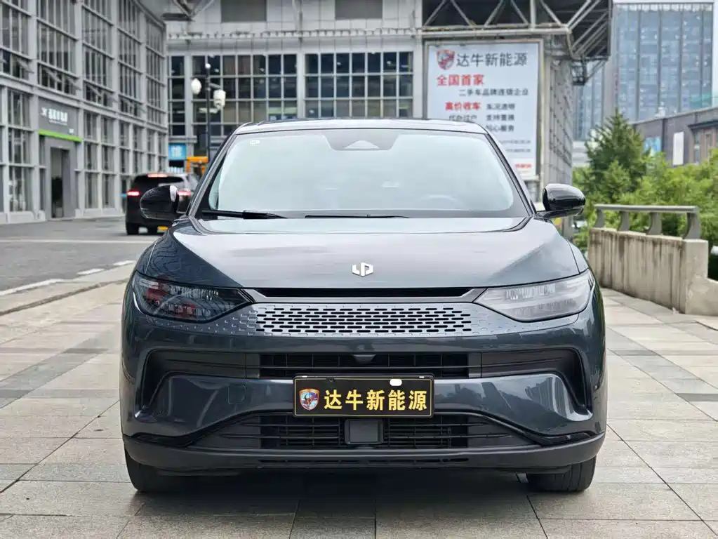 ZERO-RUNNING CAR ZERO RUN C11