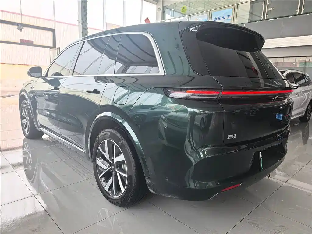 Li Auto IDEAL L8