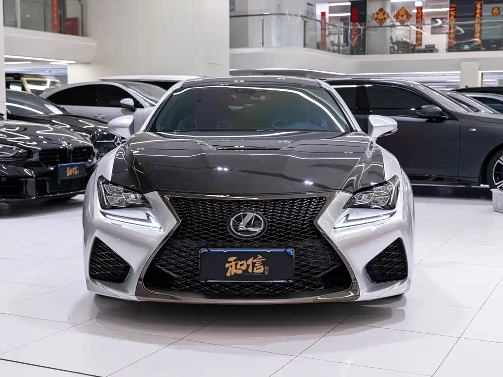 Lexus RC F 2015 F 5.0L