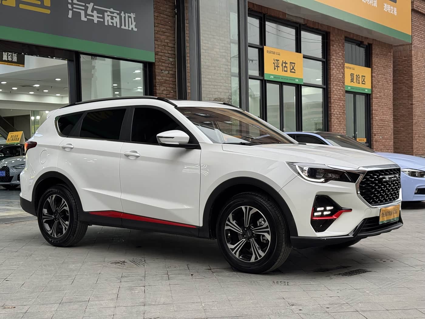 Jetour Jetour X70 1.5 л 2024 г. Белый, пробег 17000 км