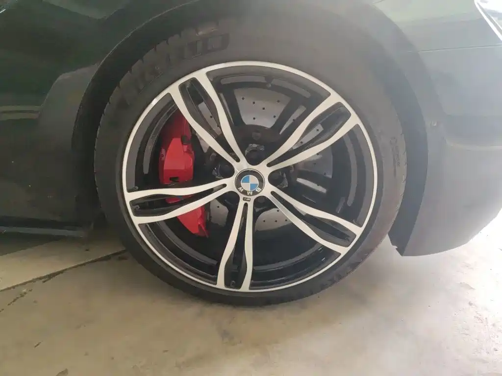 BMW M6 — миниатюра 8