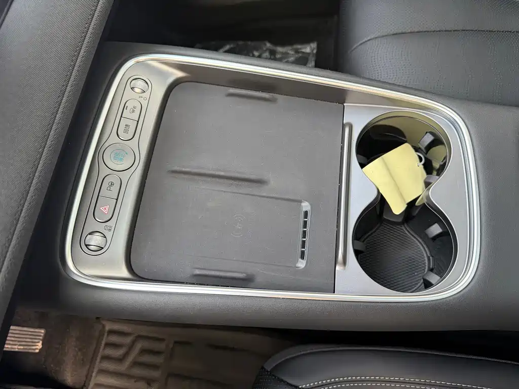 BYD Морской лев 05 EV — миниатюра 11