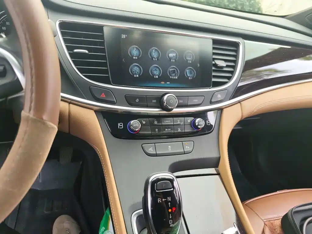 Buick LaCrosse — миниатюра 14