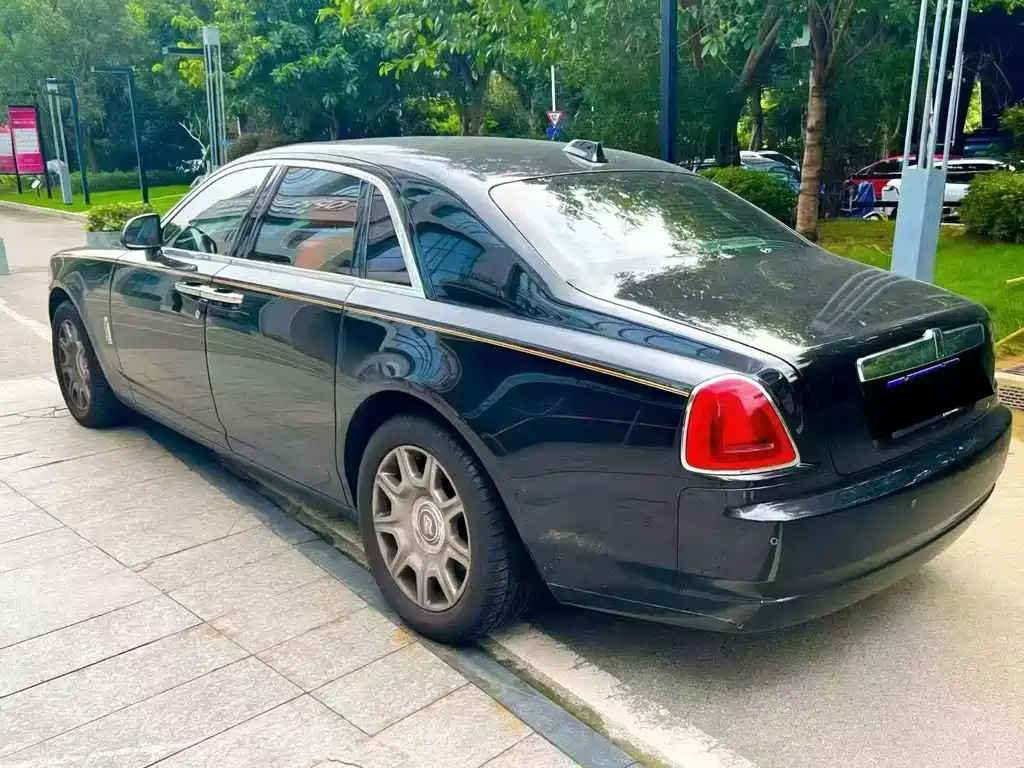 Rolls-Royce Ghost — миниатюра 11