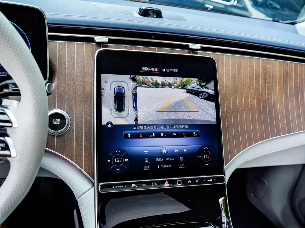 Mercedes-Benz EQE SUV — миниатюра 15