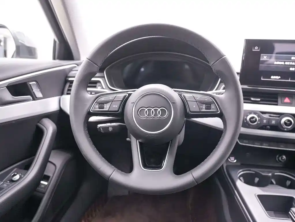 Audi A4L — миниатюра 15