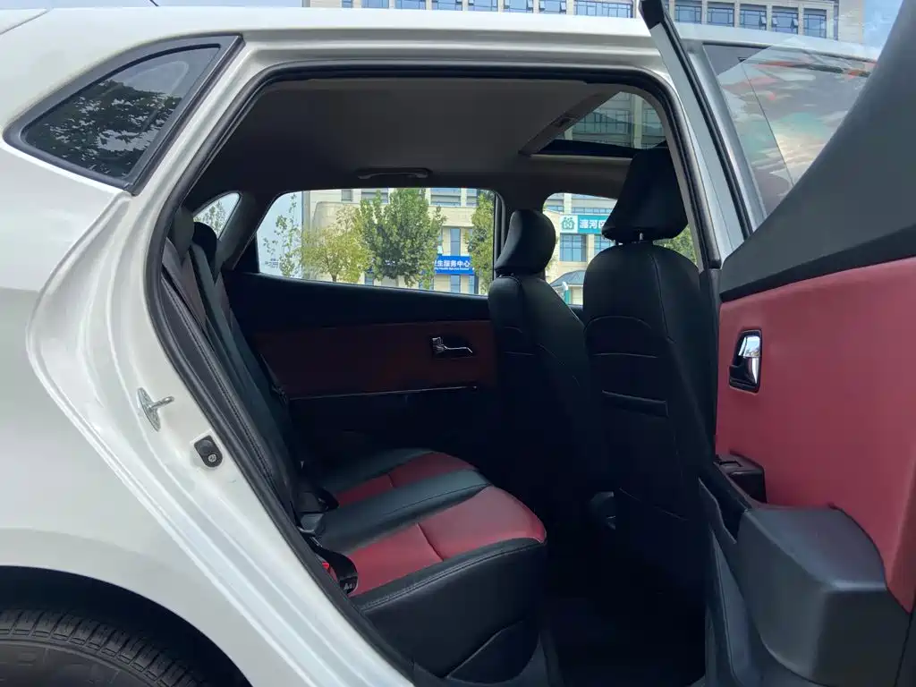 Kia K2 — миниатюра 7