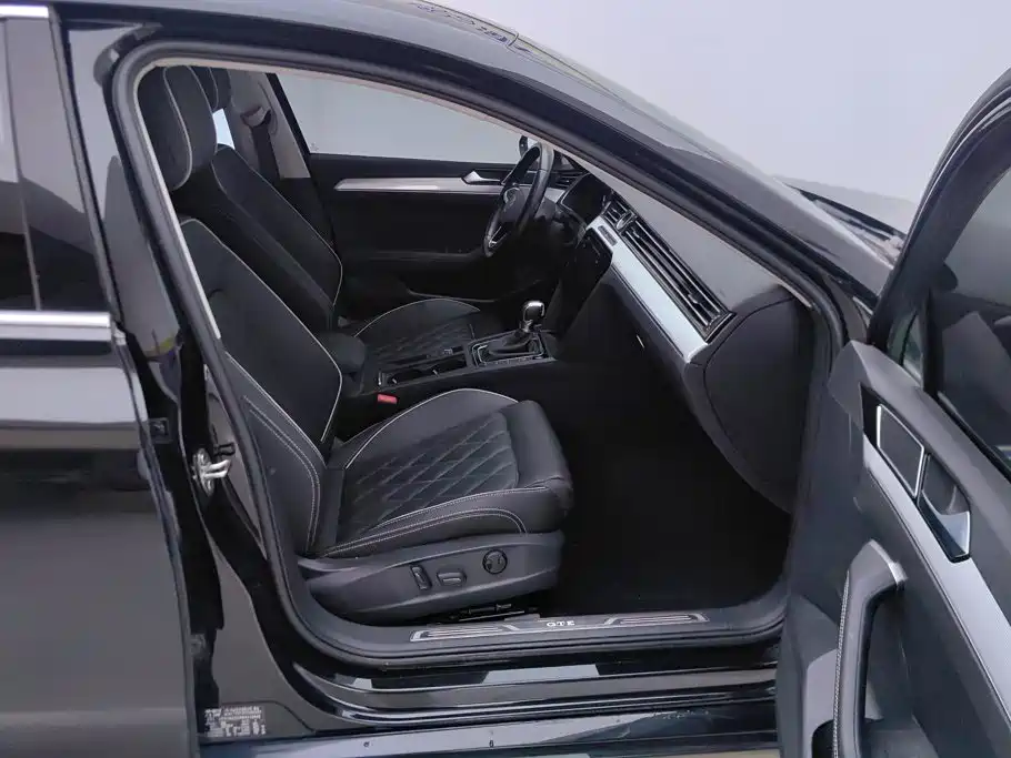 Volkswagen 迈腾 PHEV — миниатюра 8