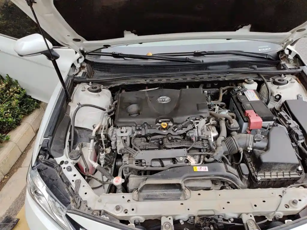 Toyota Camry — миниатюра 19