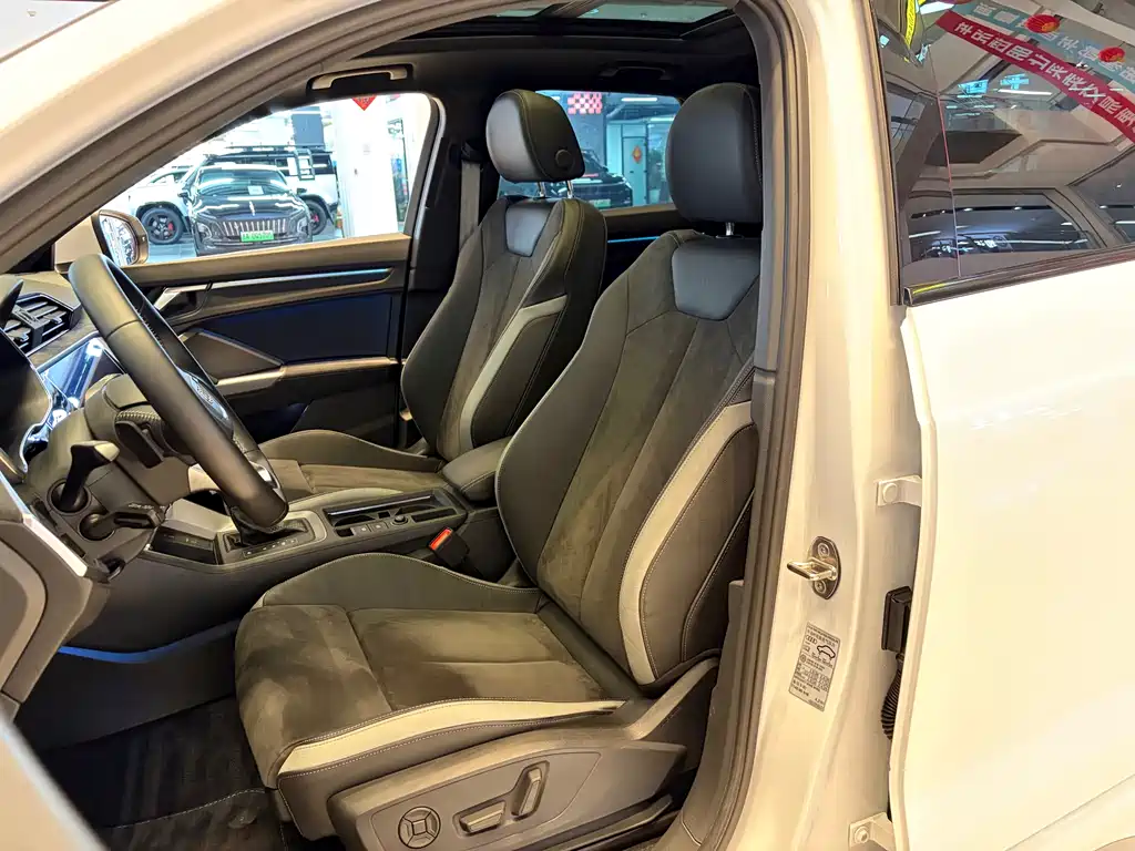Audi Q3 2022 45 TFSI quattro Fashion