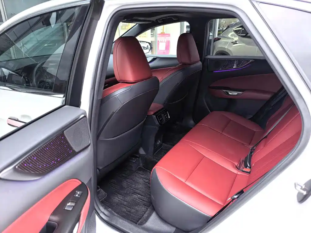 Lexus NX 2025 200 FUN