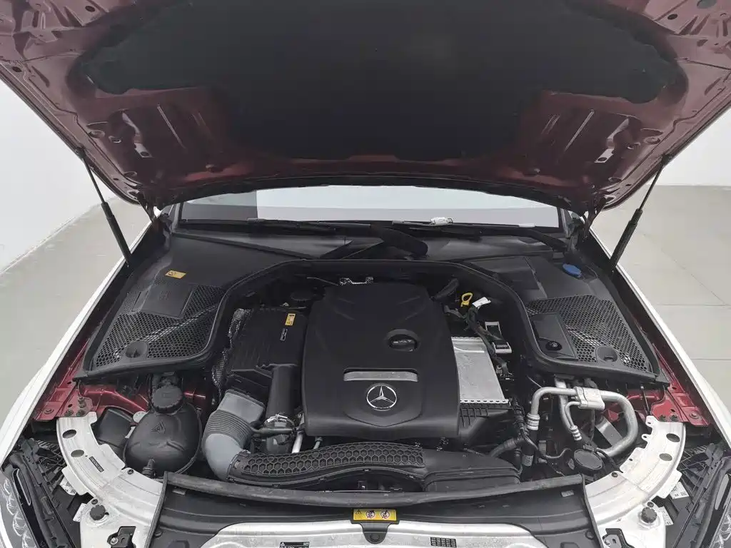 Mercedes-Benz C-Class — миниатюра 6