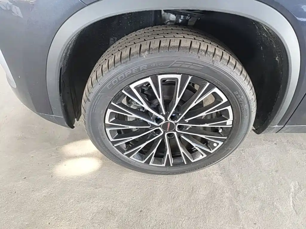 Exeed Lingyun — миниатюра 23
