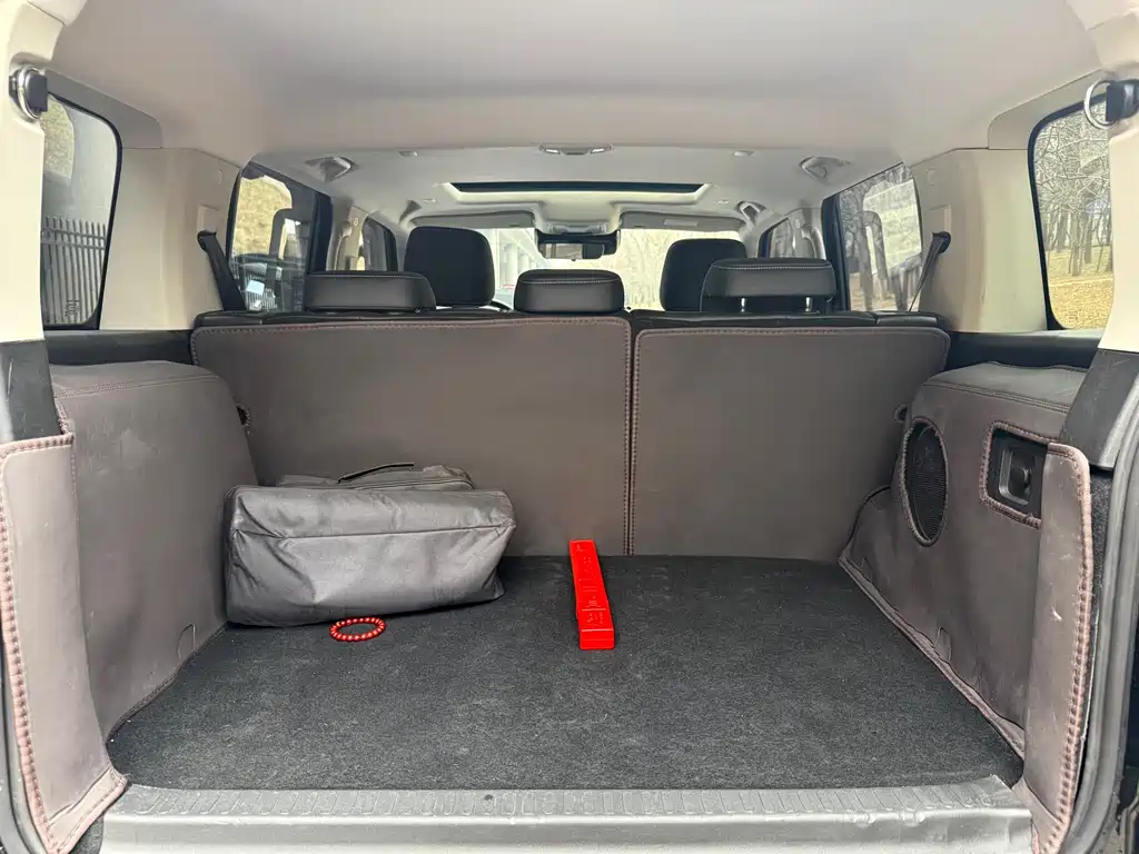 TANK TANK 300 NEW ENERGY