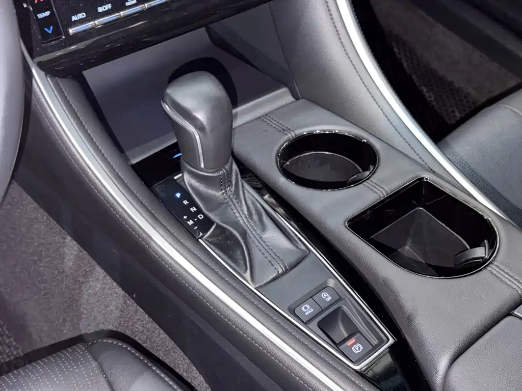 Toyota Avalon — миниатюра 16
