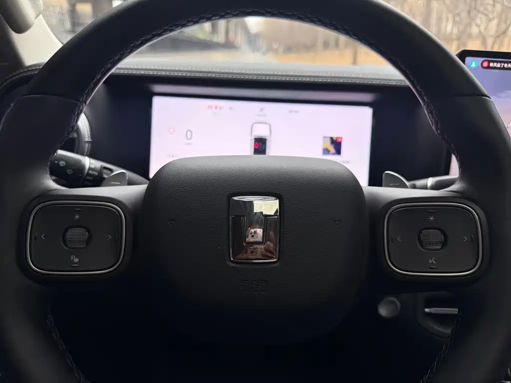 TANK TANK 300 NEW ENERGY