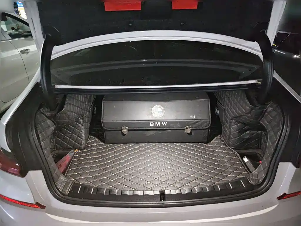 BMW 3 Series — миниатюра 15