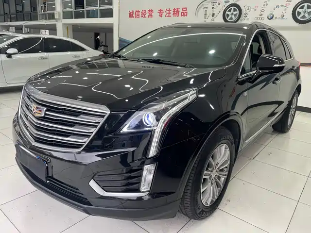 CADILLAC XT5