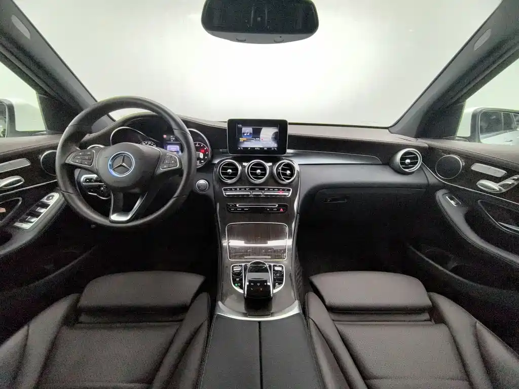 Mercedes-Benz GLC — миниатюра 5