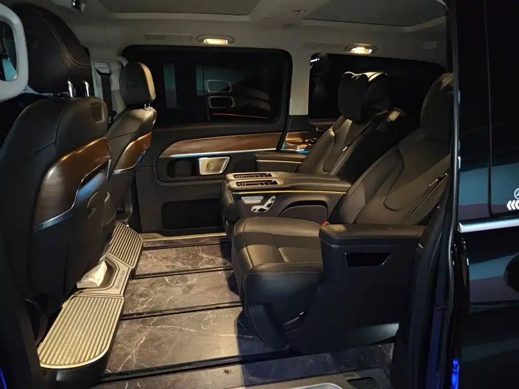 Mercedes-Benz V-Class — миниатюра 13