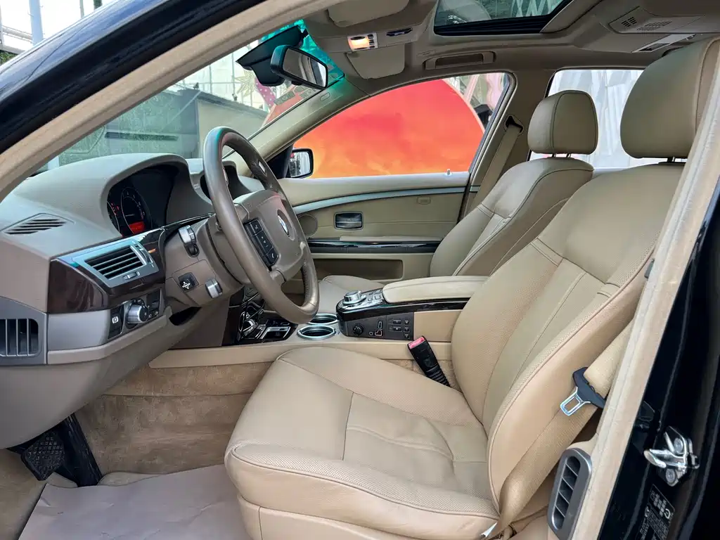 BMW 7 Series 7 2005 730Li