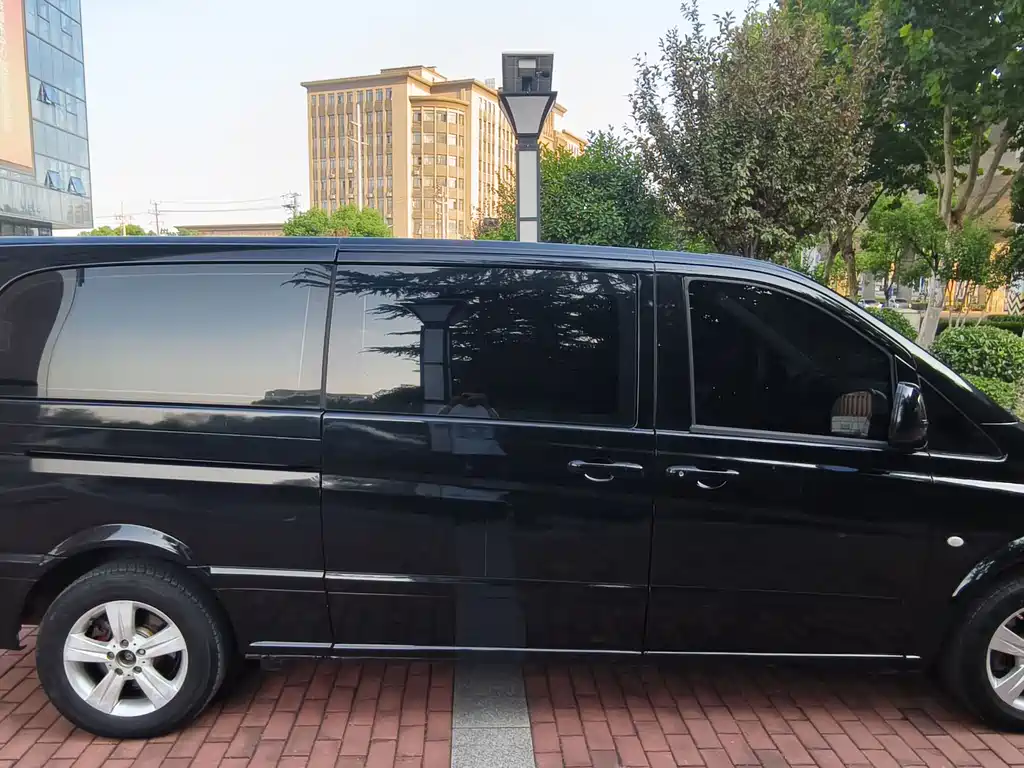 Mercedes-Benz Vito — миниатюра 8