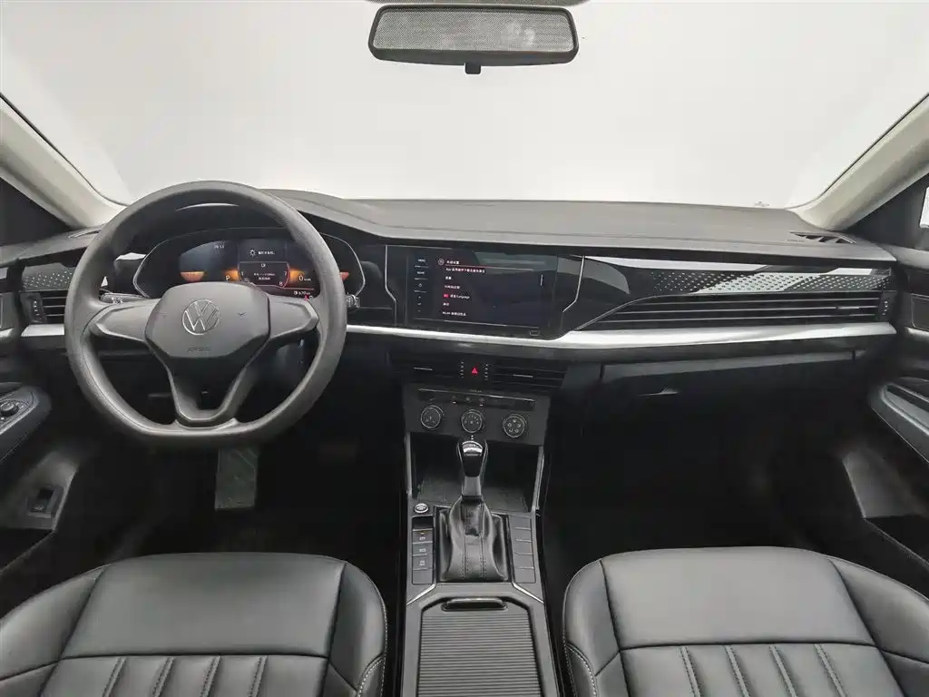 Volkswagen Passat 2023 280TSI