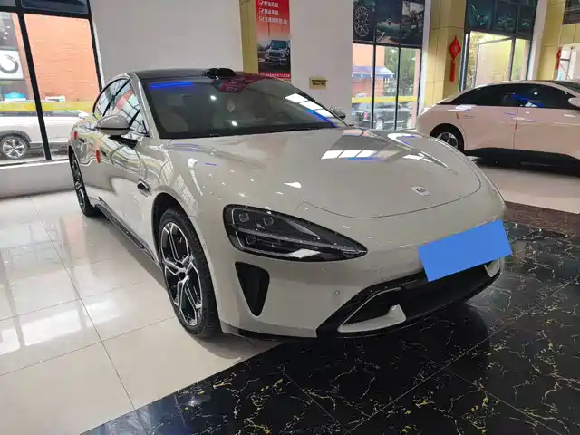 XIAOMI CAR XIAOMI SU7 2025