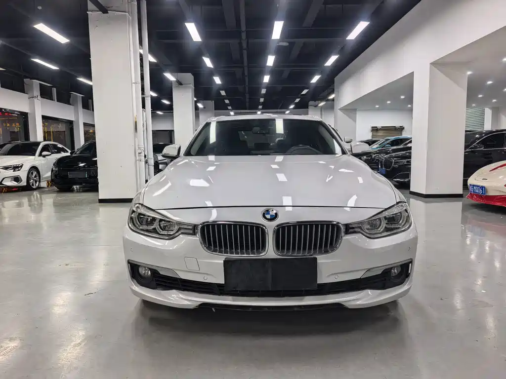 BMW 3 Series — миниатюра 8